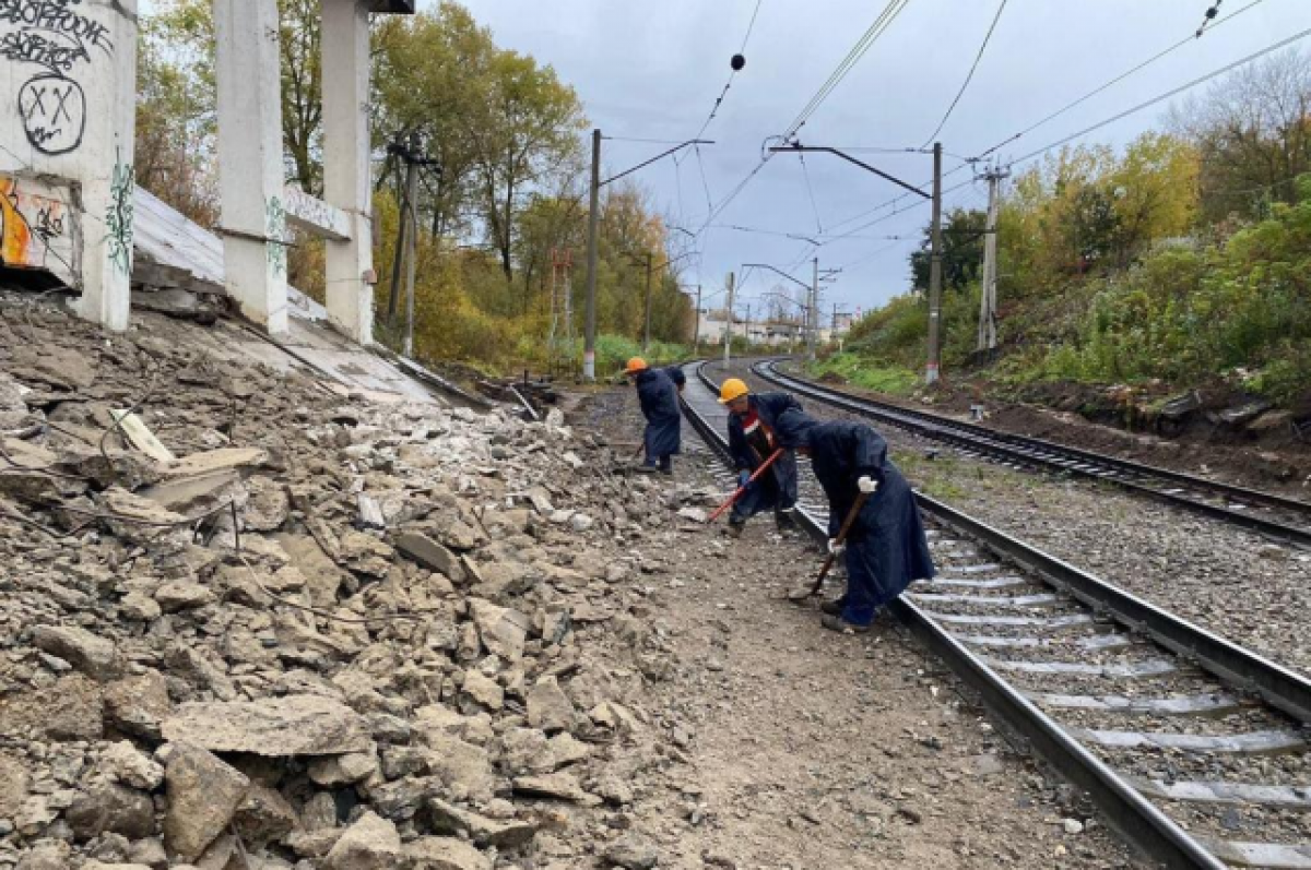    Старый путепровод на Синих мостах в Калуге демонтирован