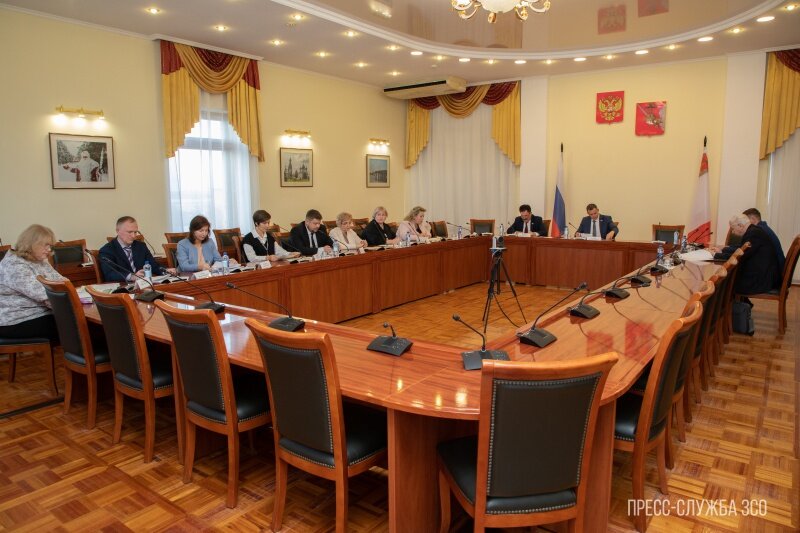    Обеспечение жильем детей-сирот говорили в Заксобрании на нулевых чтениях проекта бюджета области на 2024 год и плановый период 2025 и 2026 годов.