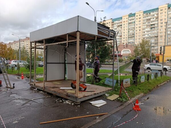 Незаконные павильоны демонтировали в шести районах города. Фото: ККИ