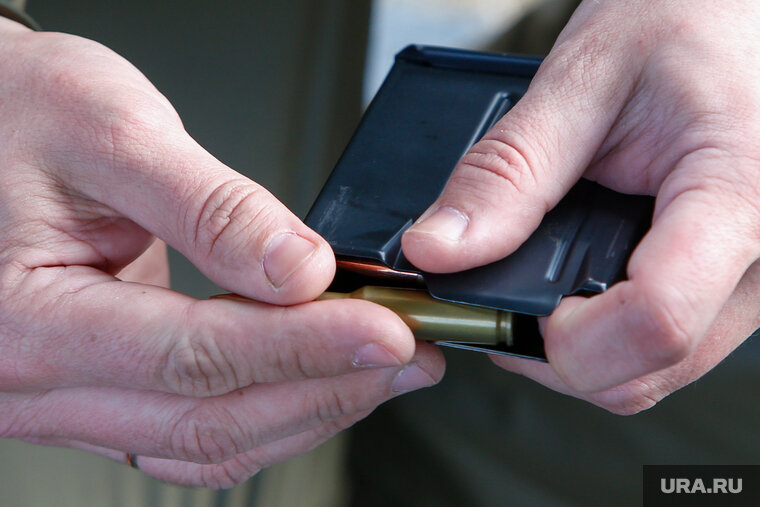    Мужчину, подозреваемого в нападении на шведских болельщиков в Брюсселе, застрелили в кафе