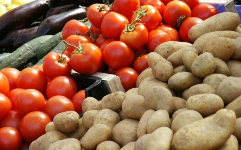    В Оренбуржье снизились цены на овощи из борщевого набора, а что с яйцами и молоком Белов Михаил Александрович