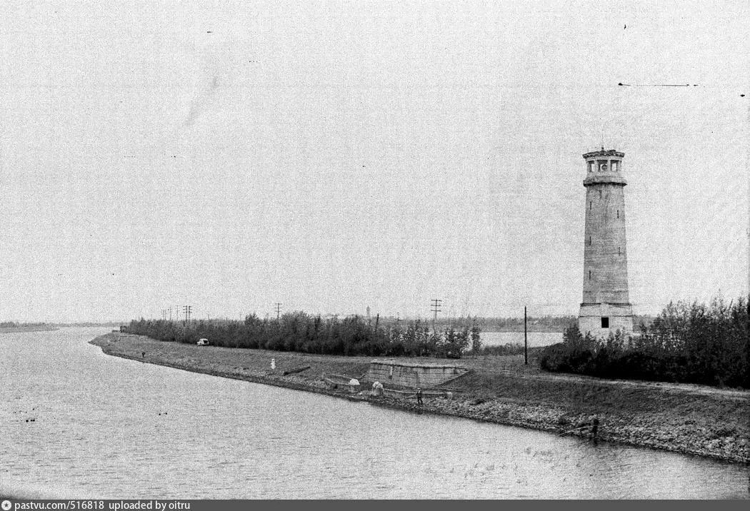 Большой Волжский маяк на входе в Иваньковское водохранилище, 1965–1970 гг. Фото с сайта: pastvu.com