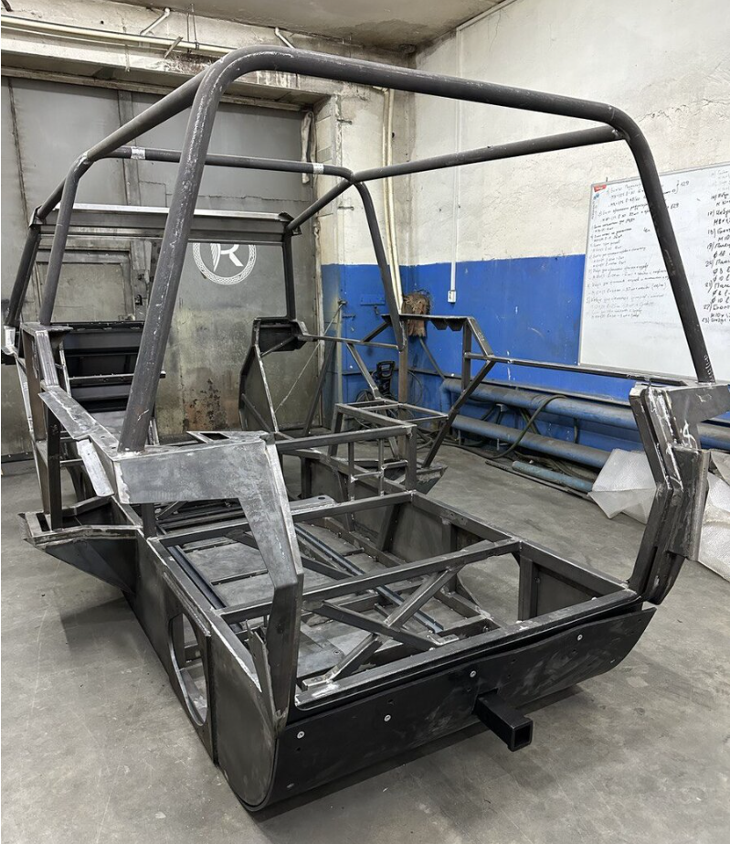 Трубы выгибаются на специальном оборудовании, у нас нет непрочных гофрированных углов