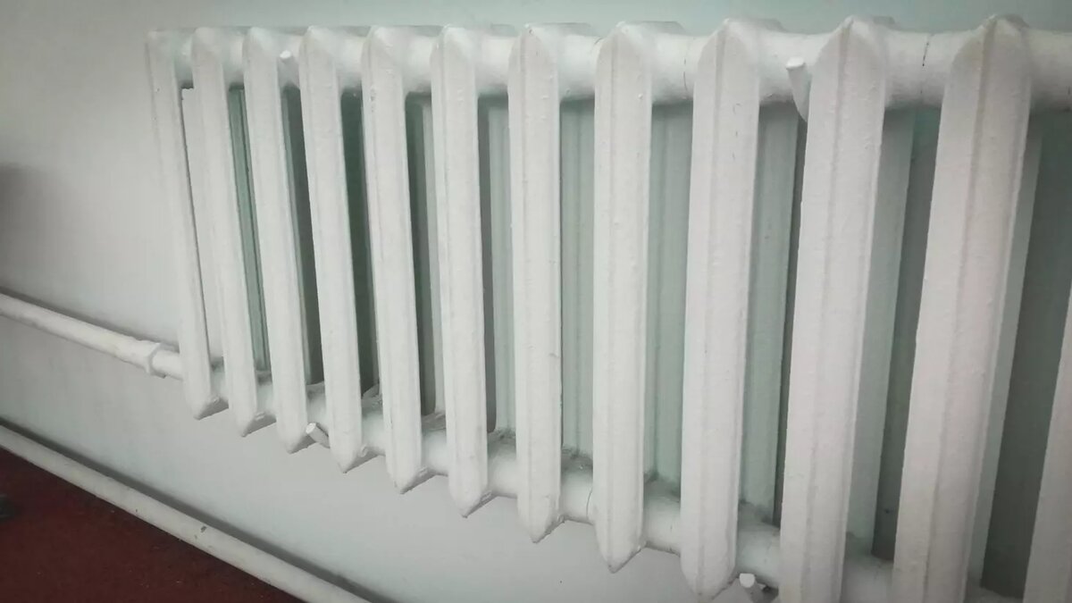     Жители ряда домов в Зеленодольске остались без отопления. Причиной стала утечка на теплосетях. Об этом объявили власти муниципального района.