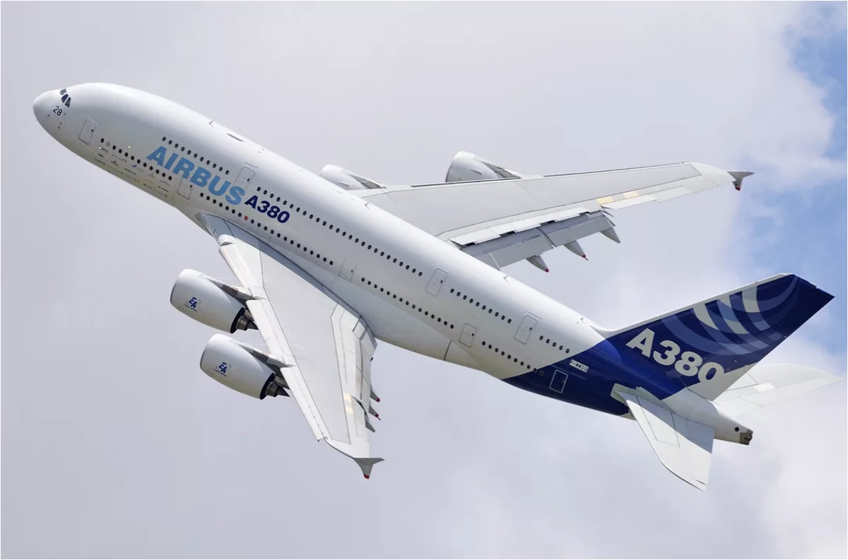 Что такое аэробус. Airbus a380. Самолеты Airbus Airbus a380. Аэробус а380 900. Airbus a380-800.