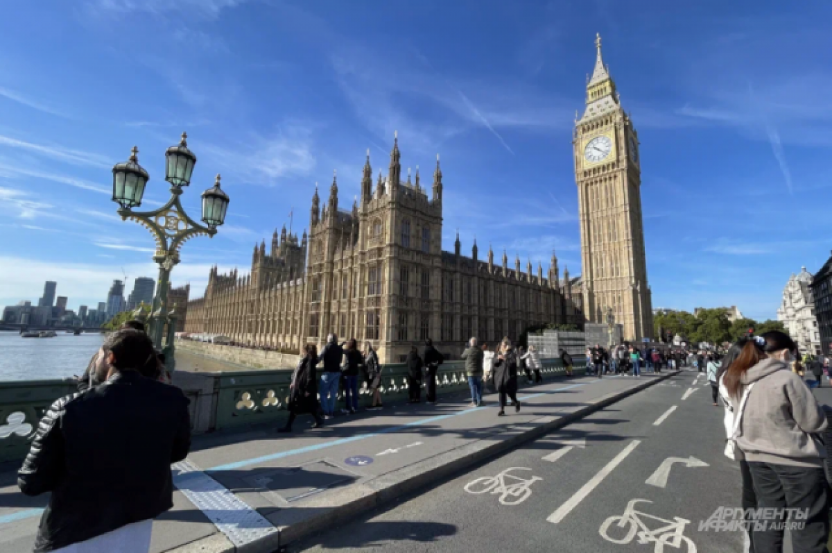    Тысячи украинцев могут стать бездомными в Британии без финансирования