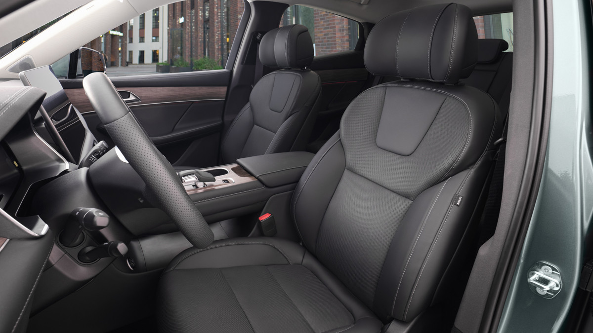 На фото: Evolute i-Jet салон