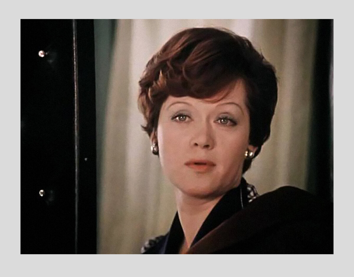 У меня такая безупречная. В служебном романе скомпрометирован. У меня такая безупречная. Алиса фрейндлих город зажигает огни. У меня такая безупречная.