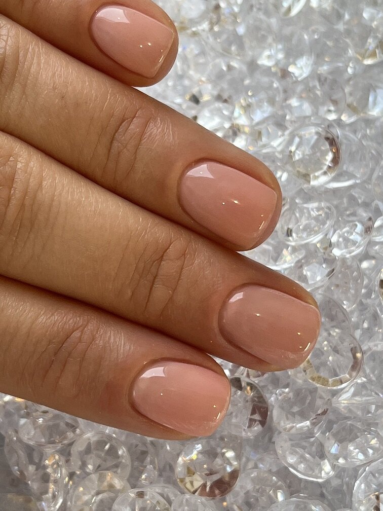 Камуфляж Onni Chocolate - шоколадный нюд, идеально подходит к коже теплых оттенков