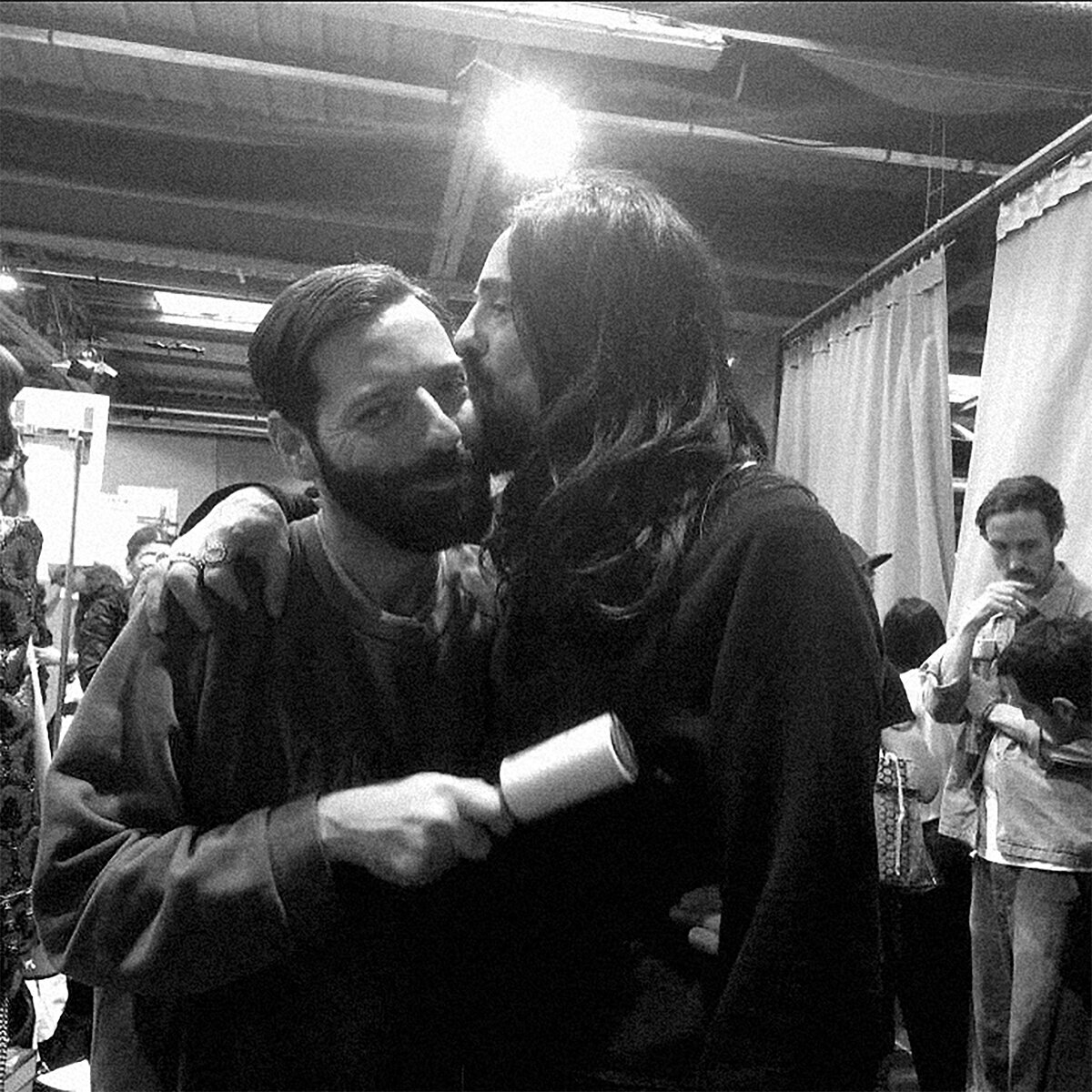    Что нам нужно знать о новом креативном директоре Moschino Давиде Ренне. Краткий профайл на дизайнера (фото 1)