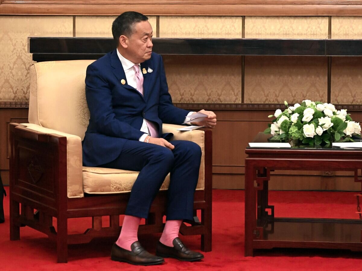    Премьер-министр Таиланда Сеттха Тхависин во время встречи в Пекине с президентом РФ Владимиром Путиным© РИА Новости / Григорий Сысоев