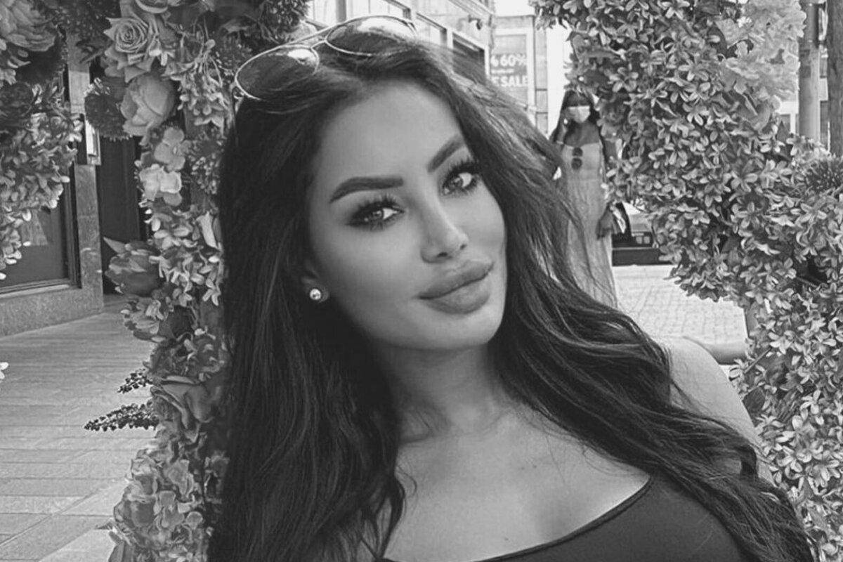     Внезапно умерла в 38 лет модель Playboy Тэбби Браун, бывшая возлюбленная футболистов Марио Балотелли и Рахима Стерлинга