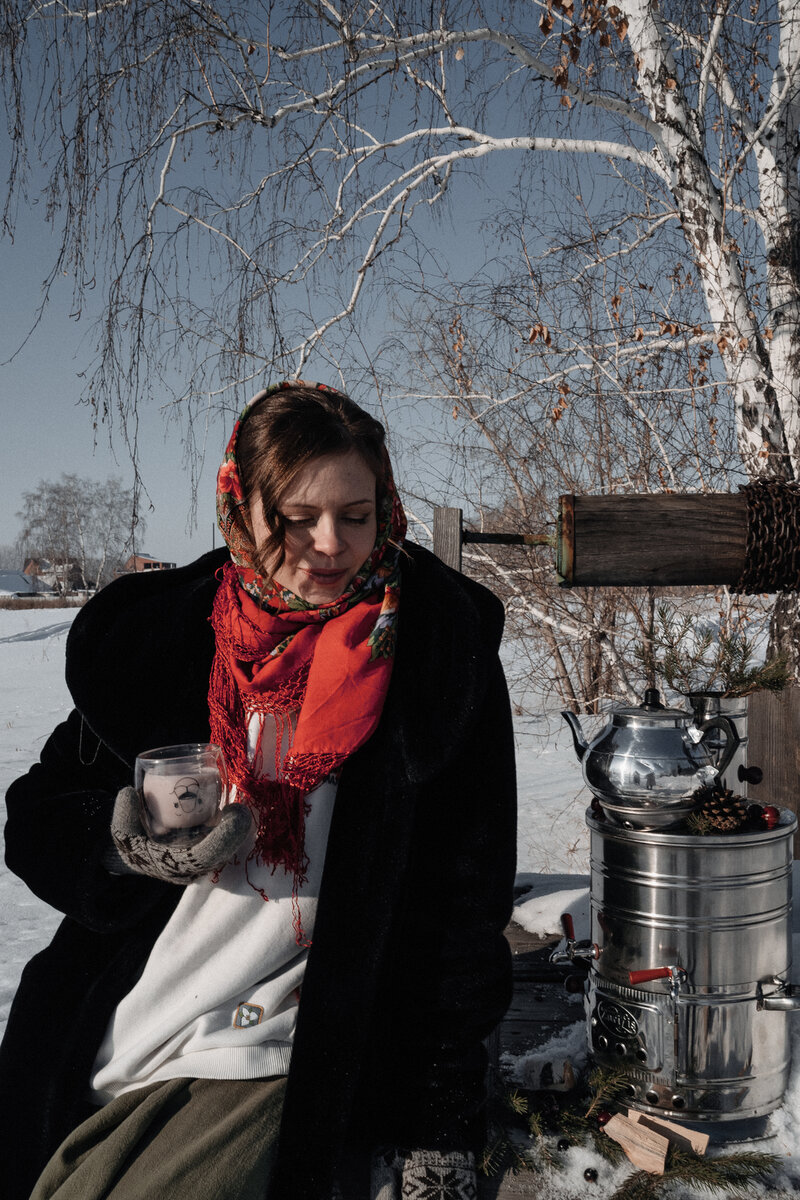 Мой самовар зимой принял участие в фотосессии