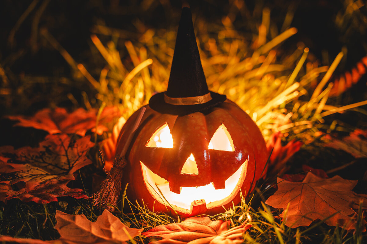     Как сделать красивую тыкву на Хэллоуин своими руками