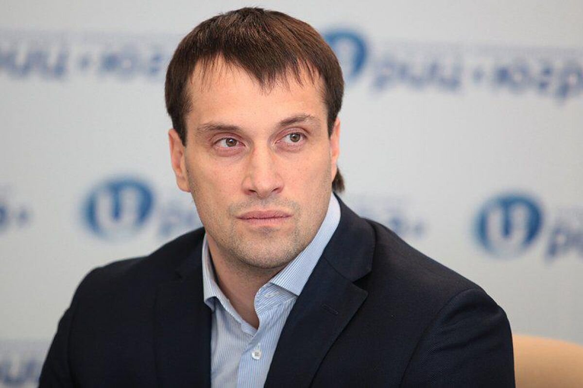    Сенатор Исаков обратился к силовым структурам с просьбой проверить публикации о губернаторе Комаровой как дискредитирующие