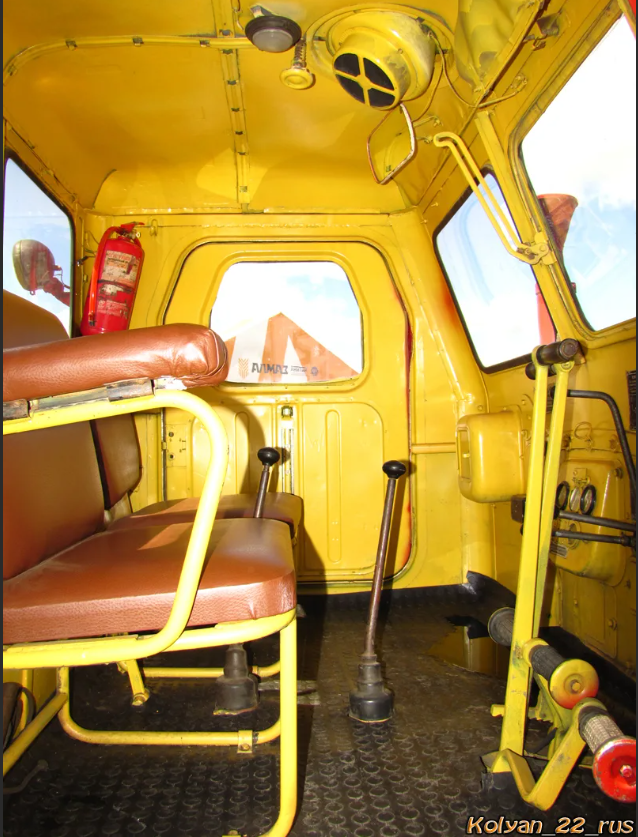 Кабина Т-4. Источник фото: kargoteka.info