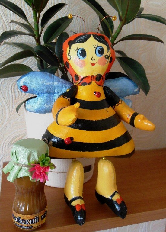 Текстильная пчелка