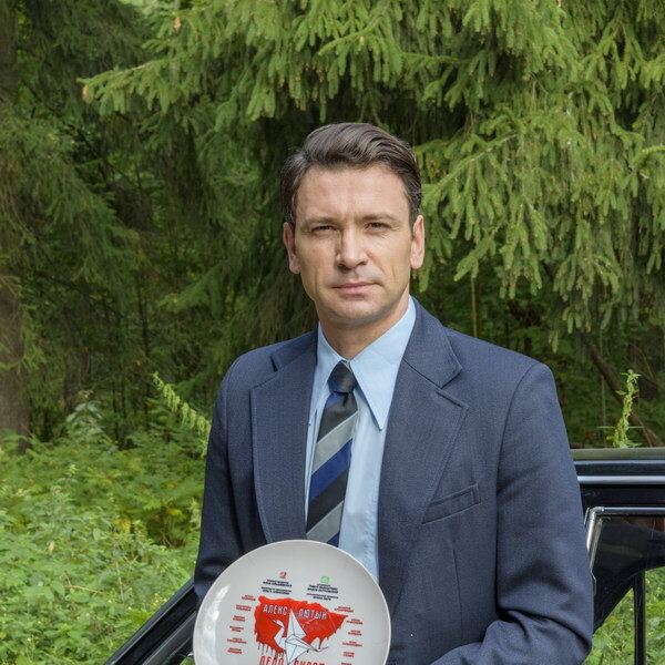     Антон Хабаров приступил к расследованию «Дела сирот» в продолжении «Алекса Лютого»