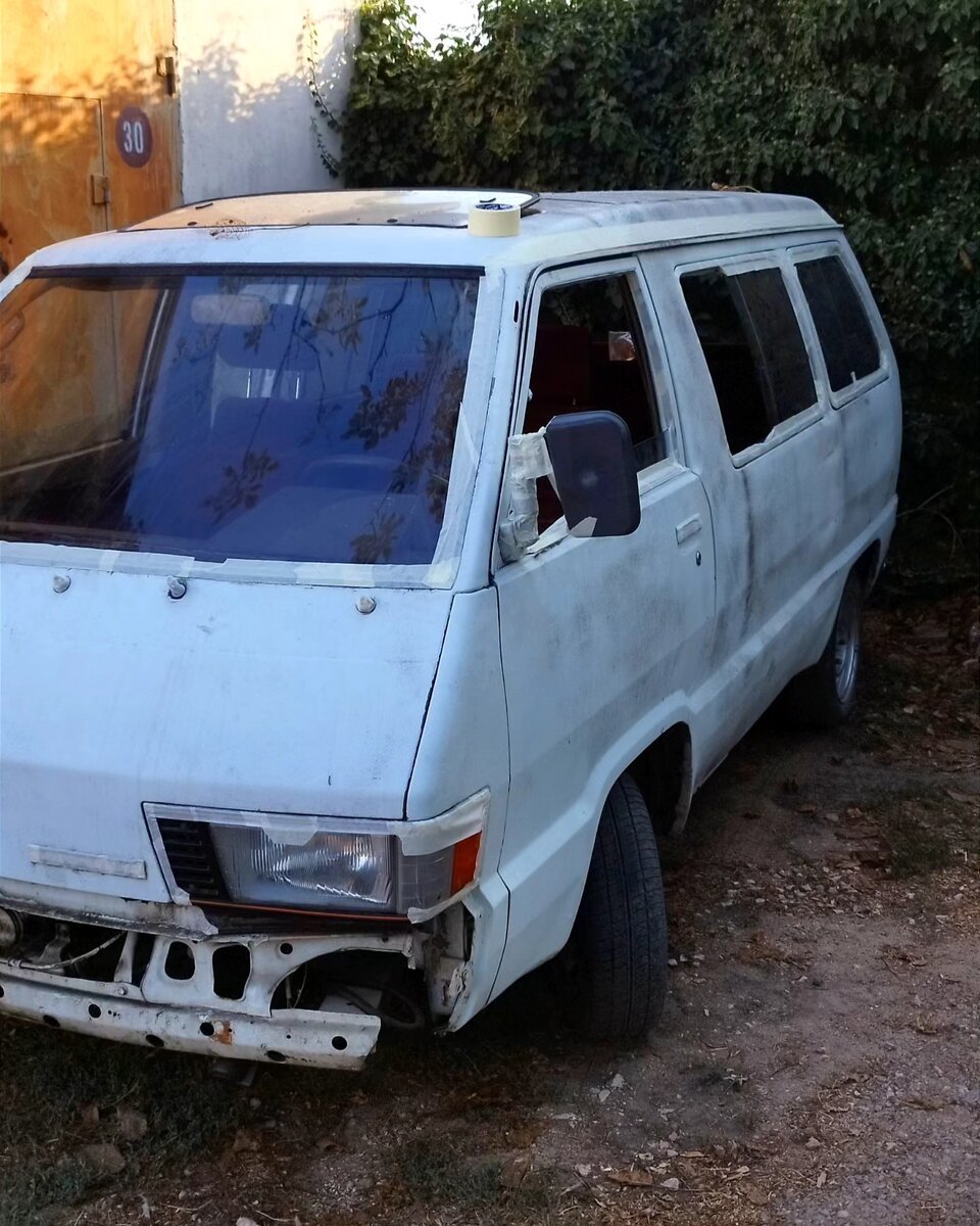 Белый микрик.