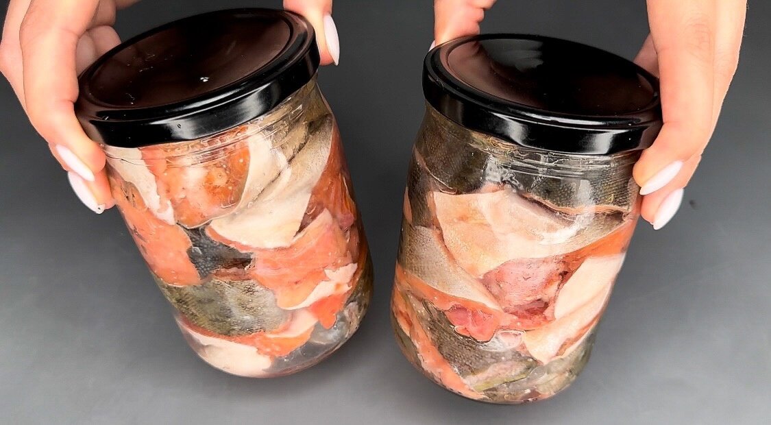 салат с сайрой и яйцом и рисом. салат тунец зел горошек. белый кит горбуша натуральная, 250 г. салат картофельный с рыбой. сельдь по шведски.