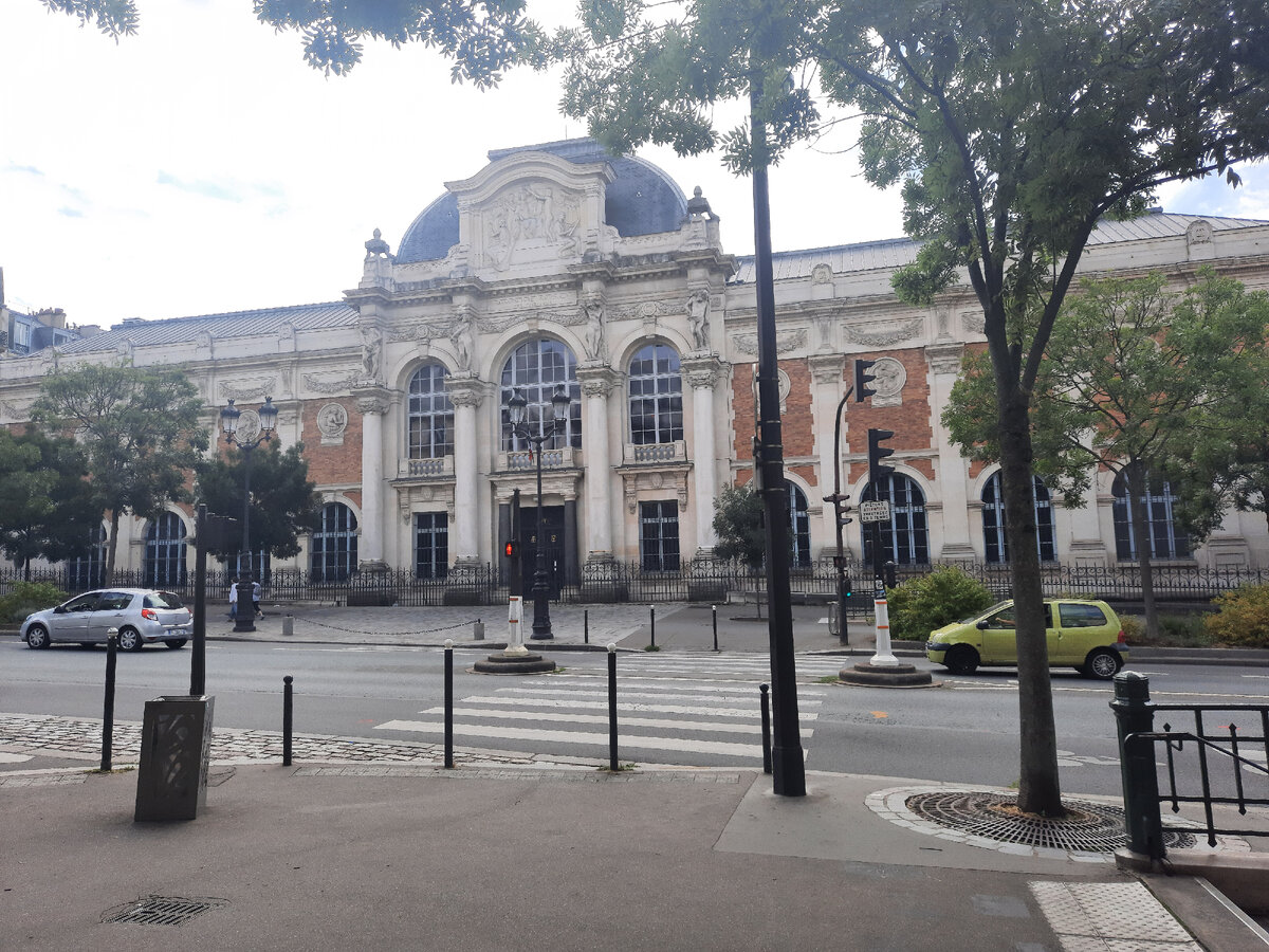 Та самая знаменитая мануфактура. Фото автора