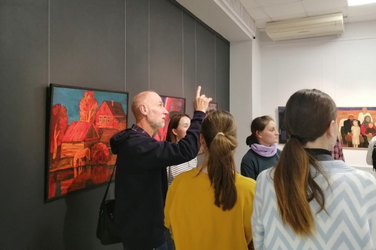    В Твери открылась выставка художника Игоря Бучнева «Тема с вариациями» (0+)