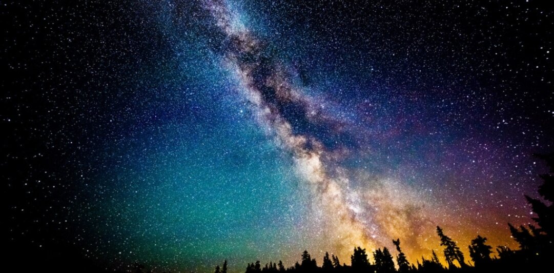 Точнее от 200 до 400 миллиардов, только вдуматься в эту цифру.