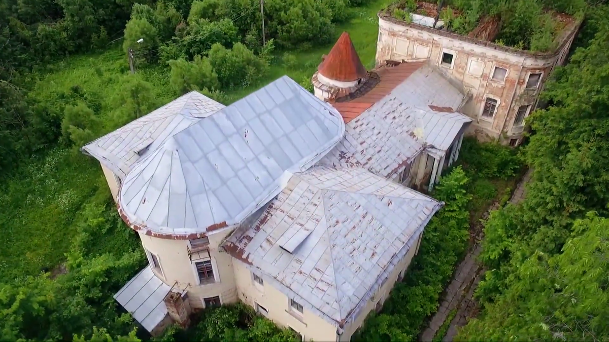 Нашли заброшенный замок миллионера с жуткой историей. Теперь он никому не  нужен | Русские тайны | Дзен