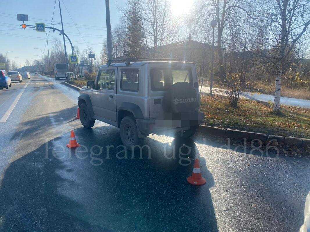   В Ханты-Мансийске пенсионер на Suzuki сбил пешехода из-за яркого солнца