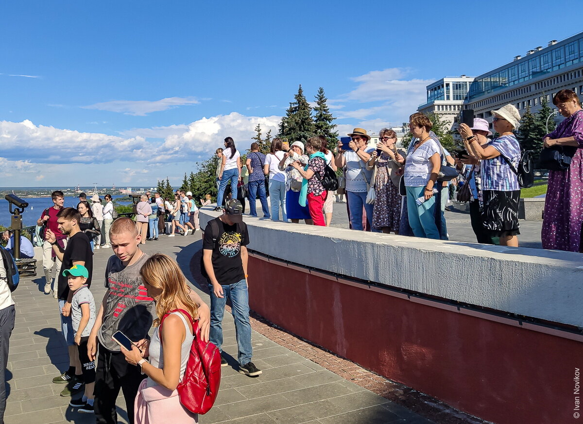 ФОТО: по улицам Нижнего Новгорода разгуливала голая женщина