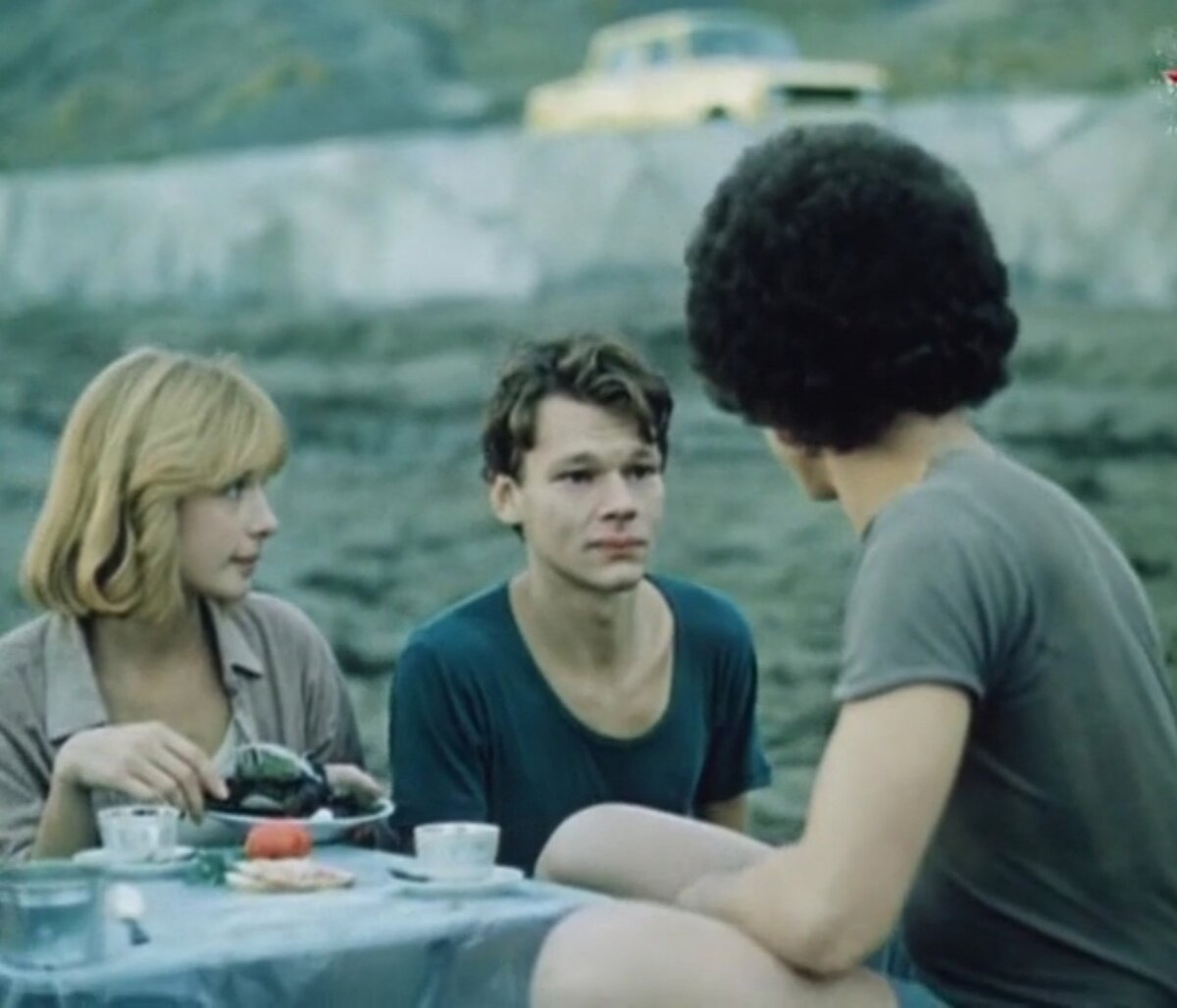 Вера Глаголева и Никита Михайловский в фильме "Зонтик для новобрачных"