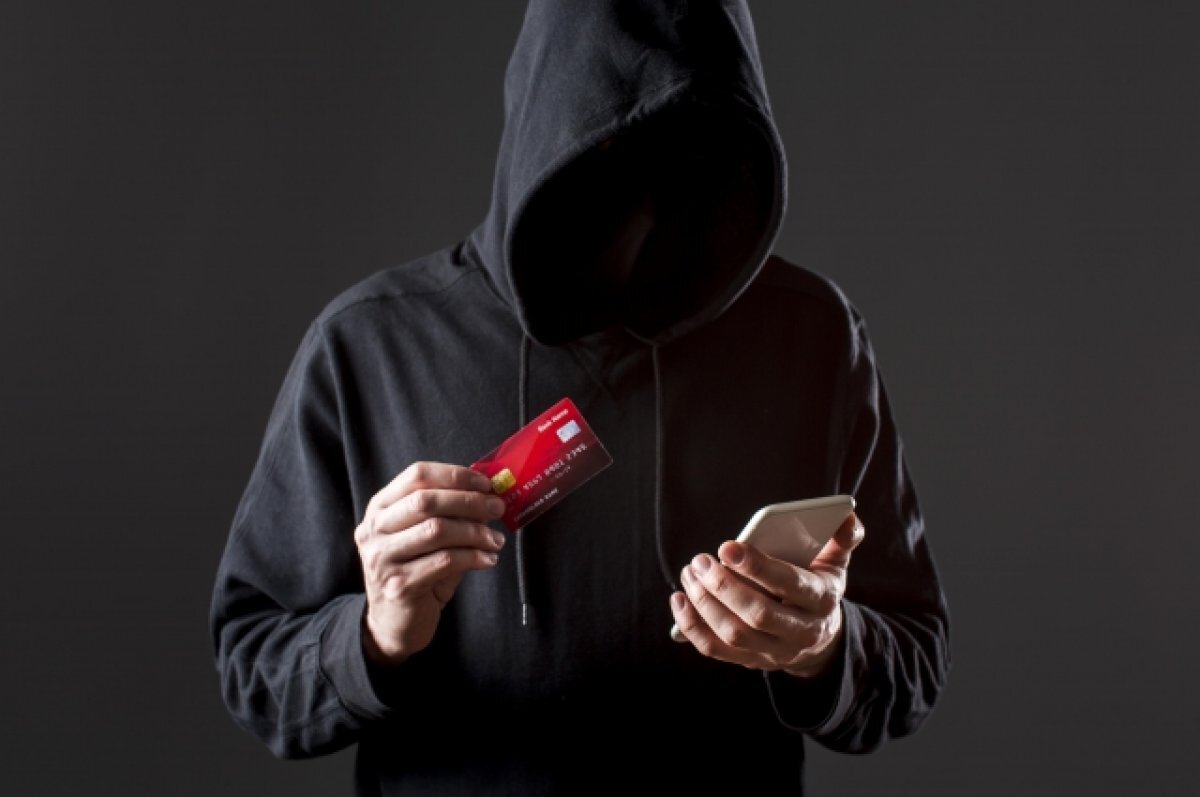    Пенсионерка из Екатеринбурга перевела мошенникам более 3 миллионов рублей