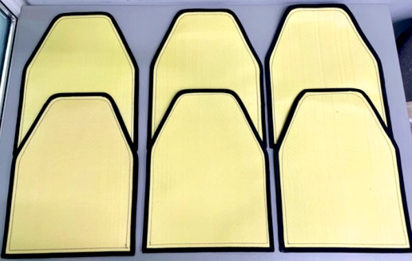 Арамидные пакеты на грудную проекцию, в качестве дополнения под плиту или перед стальной пластиной, как антирикошет (фото из открытых источников)