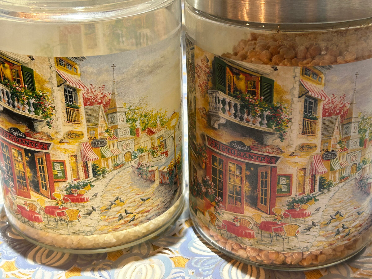 Фото автора. Сама храню или в стеклянной банке, или в фасовочном пакете.