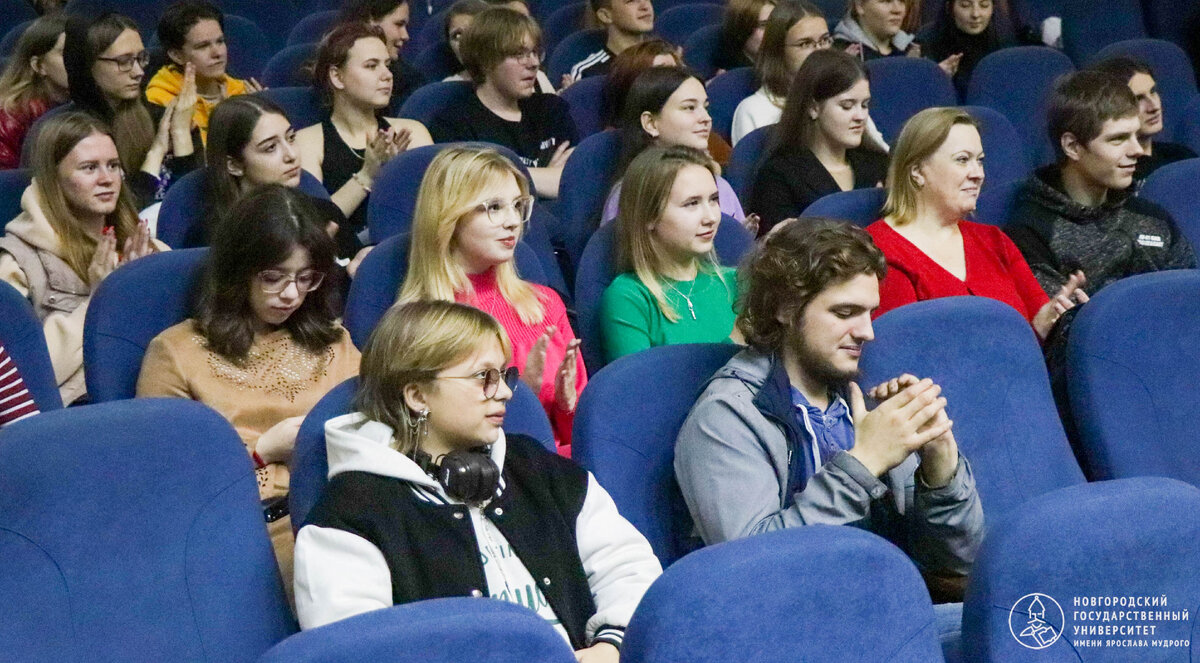 Все участники полуфинала студенческой лиги КВН вышли в финал | Новгородский  университет | Дзен