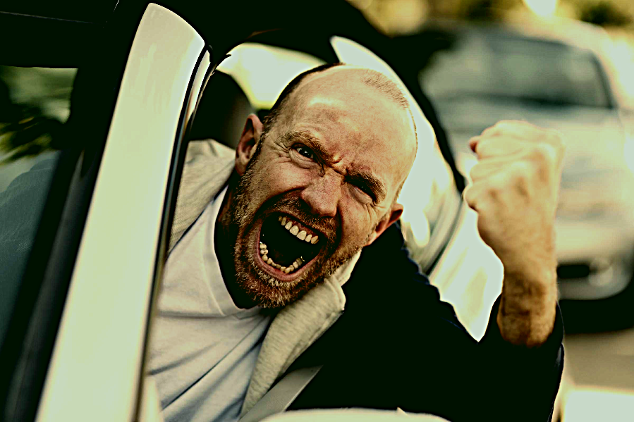 Неадекватный водитель Фото nyafoto.ru