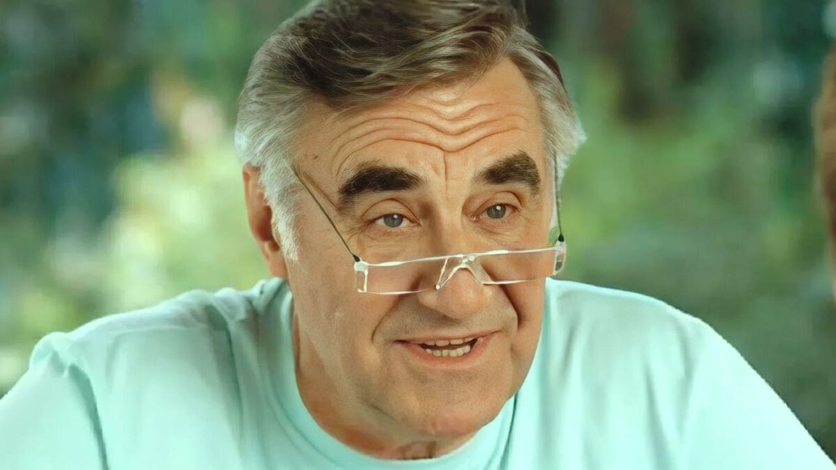 почему анатолия ушел из сватов