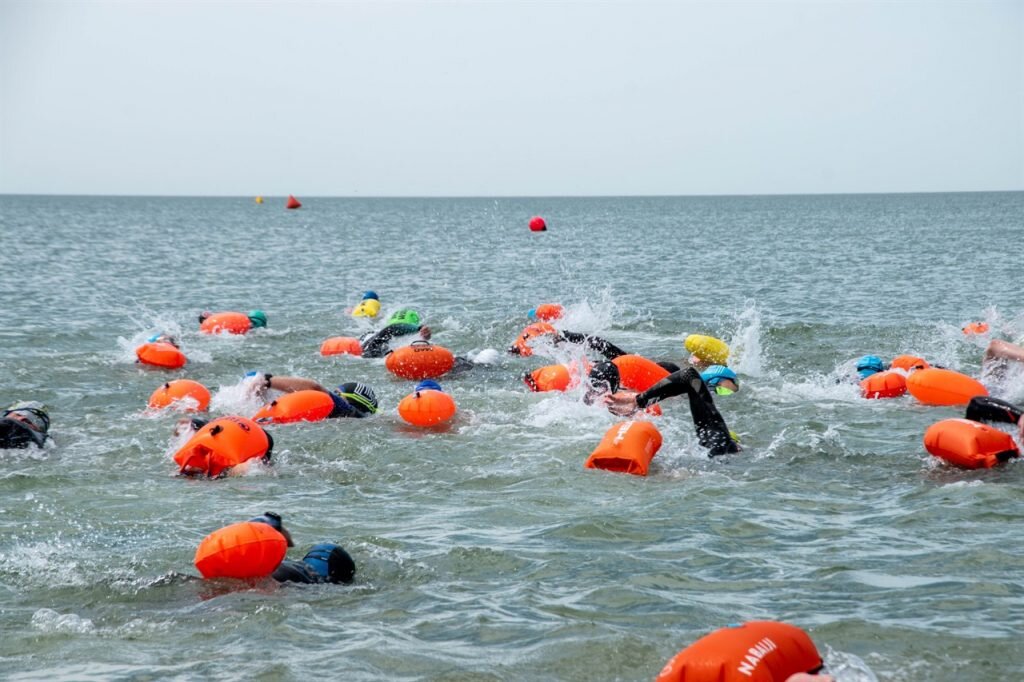 Календарь соревнований по плаванию на открытой воде 2024 от команды Iver Swim. Заплывы проходят с мая по август в одних из самых красивых водоемов России.-2