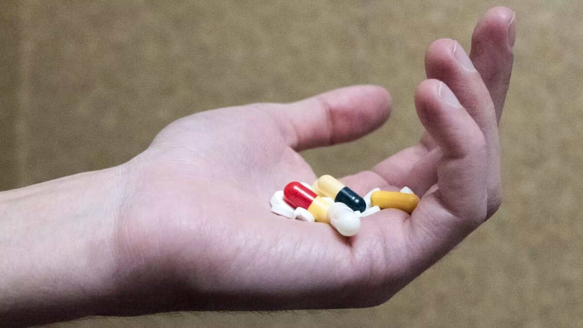     По состоянию на 1 октября 2023 года, на профилактическом учете в Нижегородской области числятся 40 несовершеннолетних, употребляющих наркотические или прочие одурманивающие вещества. Об этом NewsNN сообщили в пресс-службе регионального ГУ МВД.