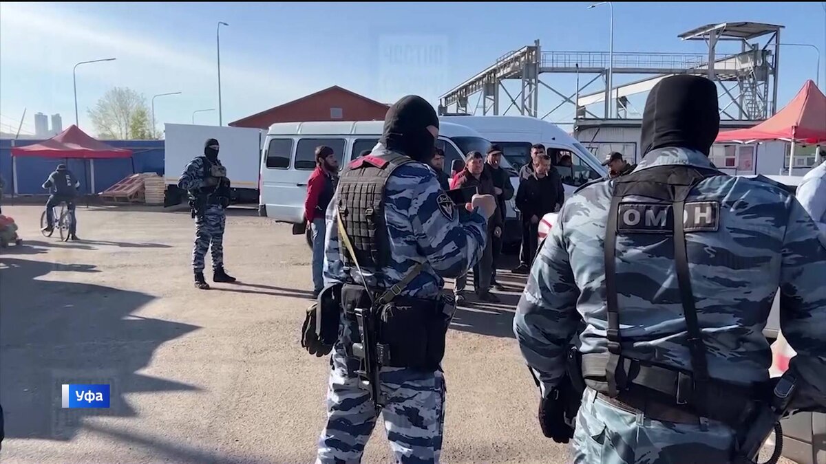    Сотрудники полиции устроили проверку на крупных оптовых базах Уфы