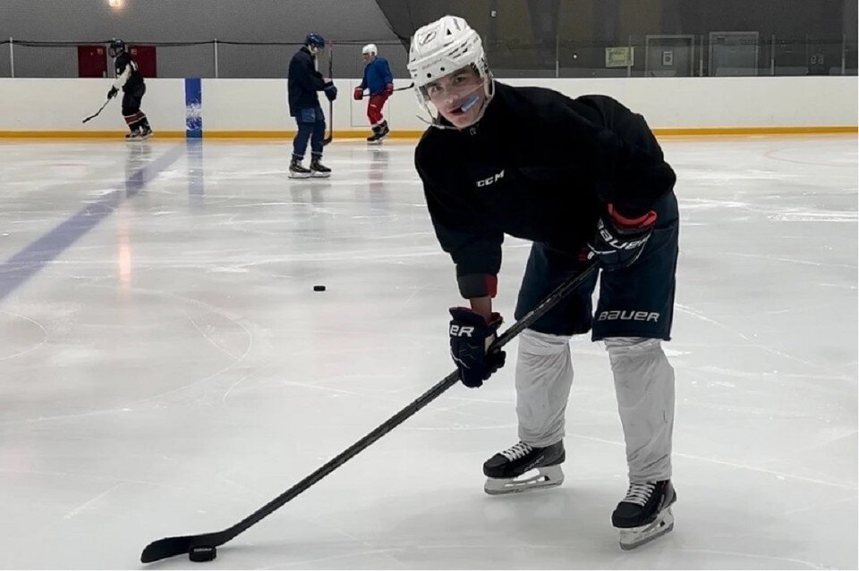    Хоккеист попал в ДТП на скутере. Фото: Личная страница в соцсетях Александра Понаровского