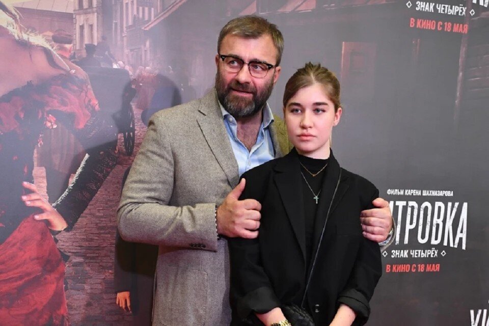    Дочь Пореченкова не пострадала в аварии. Михаил ФРОЛОВ