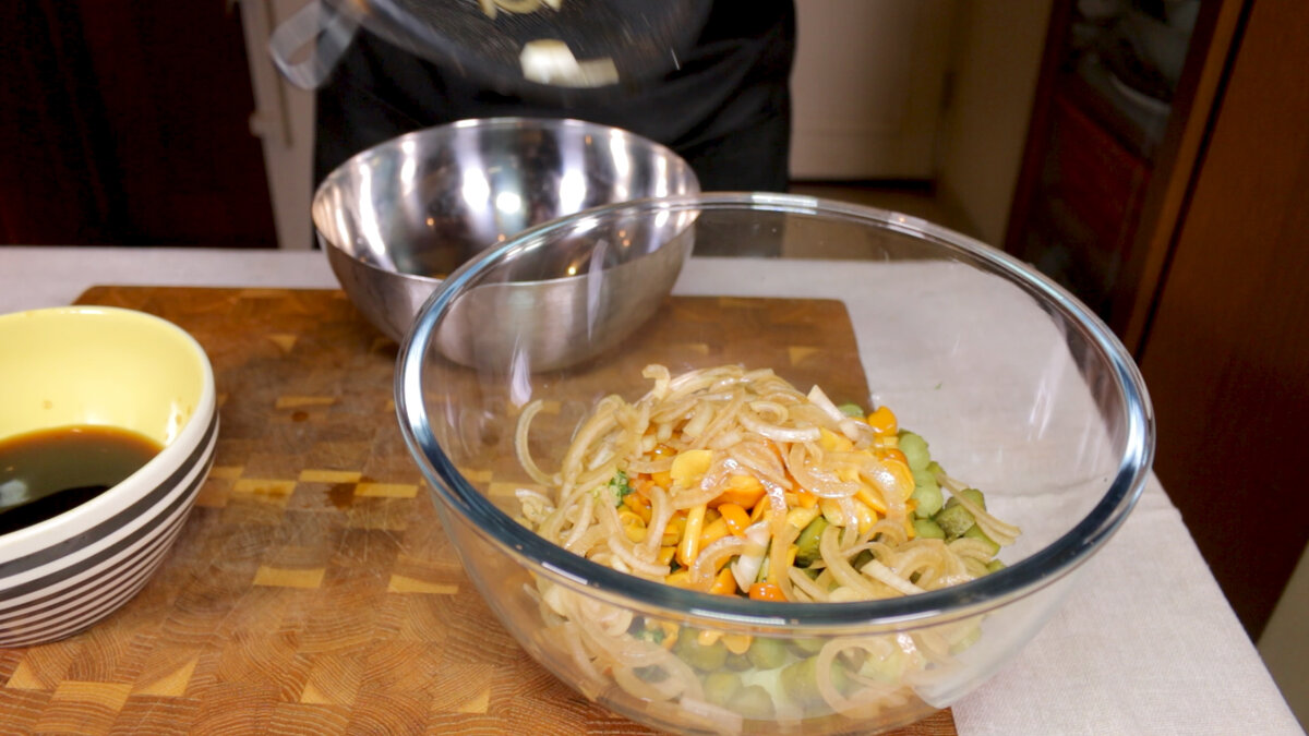 Салат с картофелем и маринованными опятами по-деревенски 🥗 | Несложная  COOLинария | Дзен