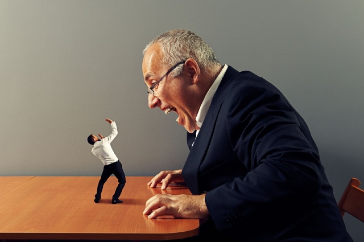    Прежде чем выполнять указания «начальника», убедитесь, что его «обличье» не приняли мошенники.