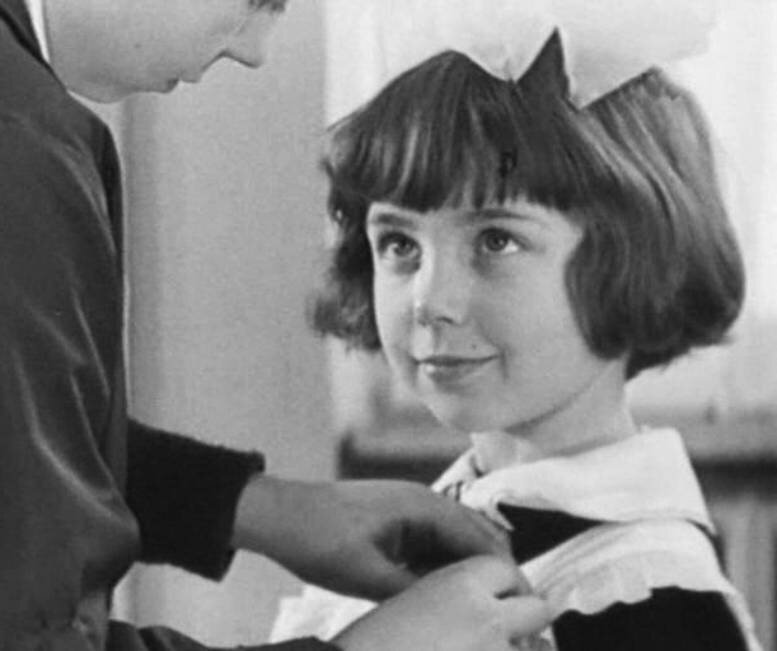    Роза Агишева в фильме «Чудак из пятого "Б"»Кадр из видео