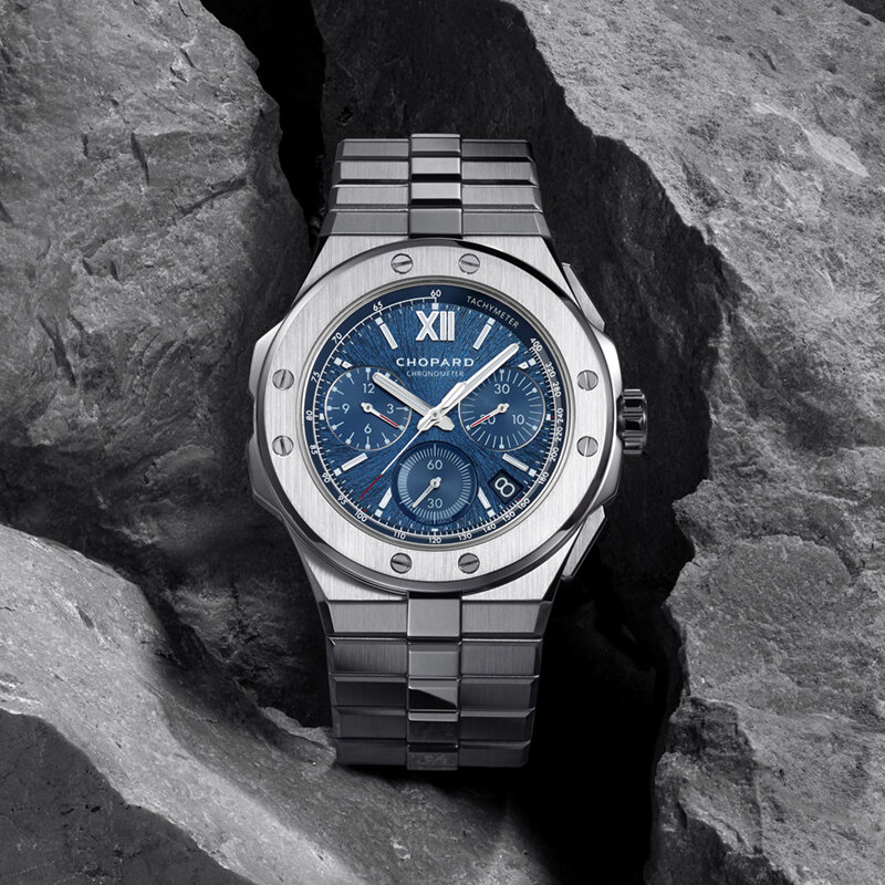 Хронограф Chopard Alpine Eagle в 44 мм корпусе из стали с указателем даты