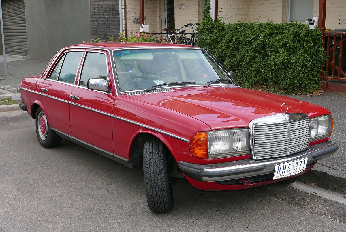 Mercedes 230