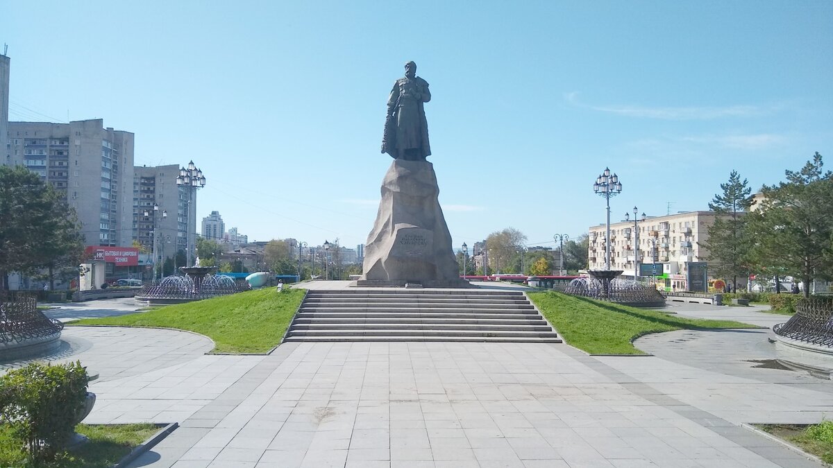 Памятник хабарову в хабаровске фото Уберите Хабарова с карты!" Китайский блогер объяснил, как подружиться с его стра