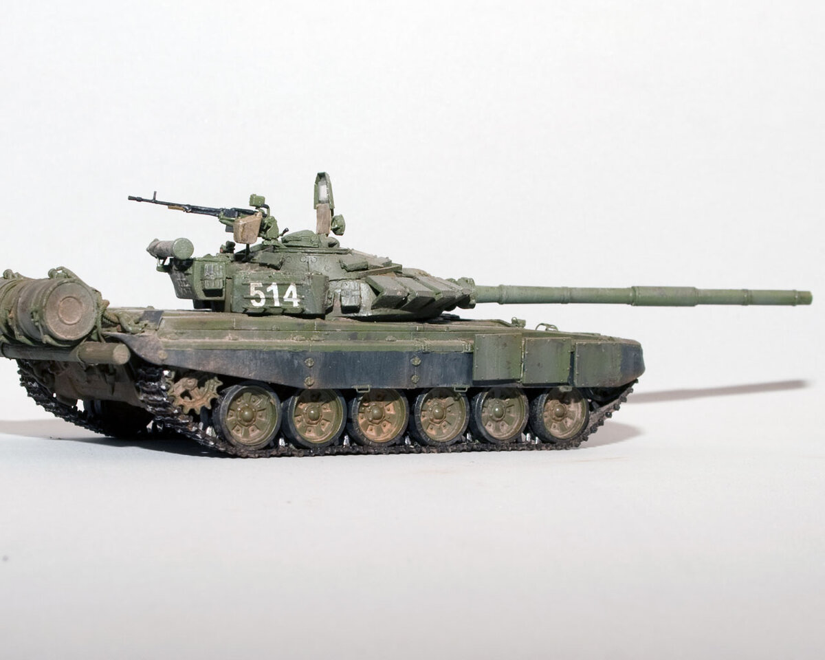 Модели танка с клеем в комплекте