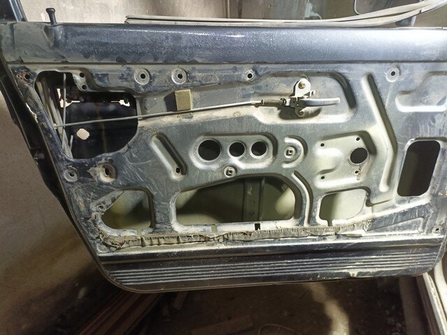 Разобранная дверь